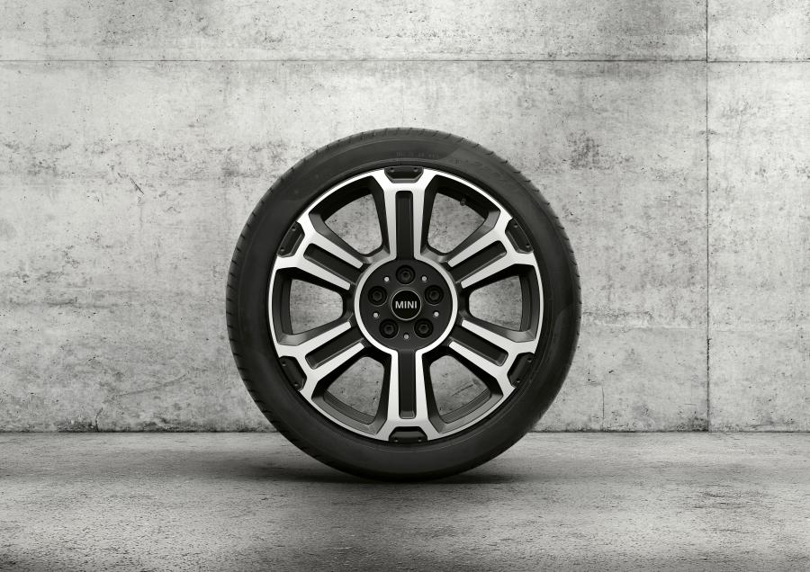 Колеса Mini Cooper S Countryman ALL4 (F60) 2020 года  (WW) (фото 66 из 93)